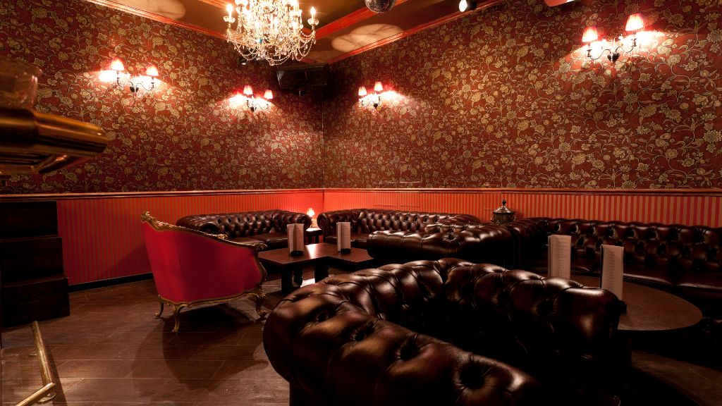 Interior of a modern New Mexico cannabis lounge designed with support from a New Mexico cannabis consultant